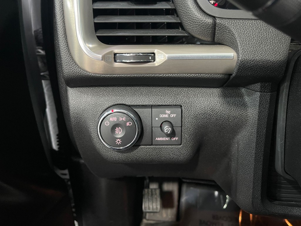 2015 GMC Acadia Image 21