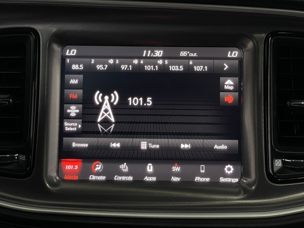 2020 Dodge Challenger Image 25