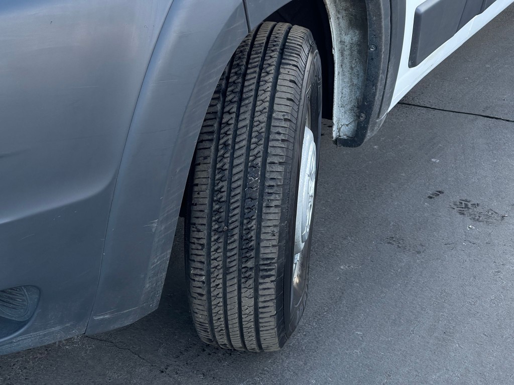 2017 RAM Promaster Image 32