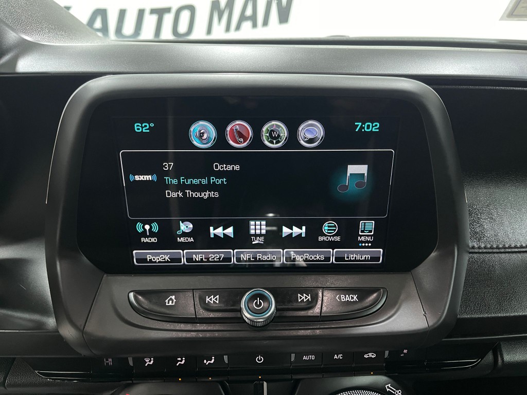 2017 Chevrolet Camaro Image 21