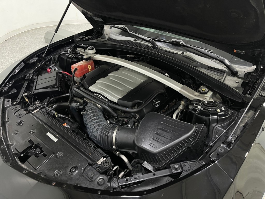 2017 Chevrolet Camaro Image 24