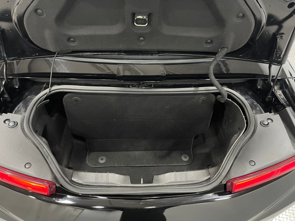 2017 Chevrolet Camaro Image 25