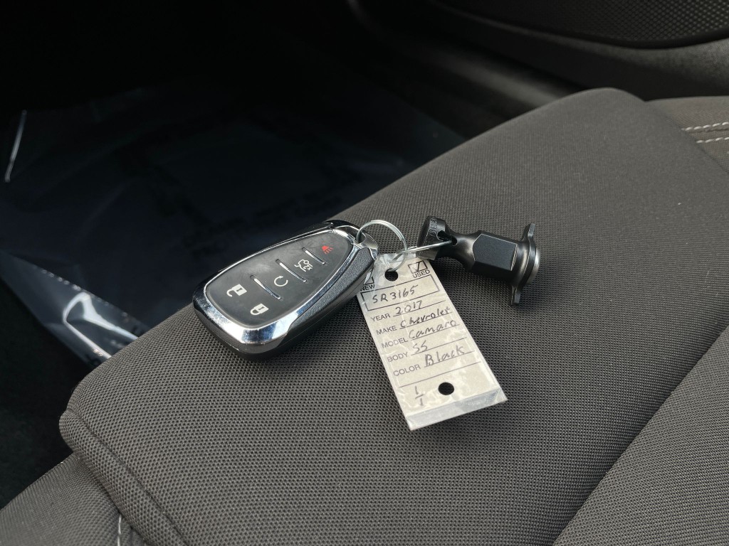 2017 Chevrolet Camaro Image 34