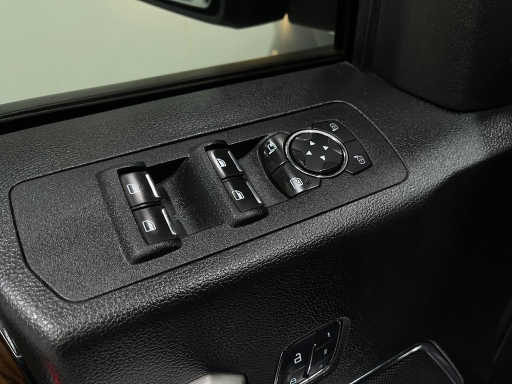 2015 Ford F-150 Image 15