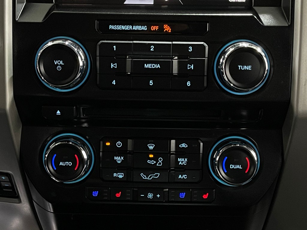 2015 Ford F-150 Image 24