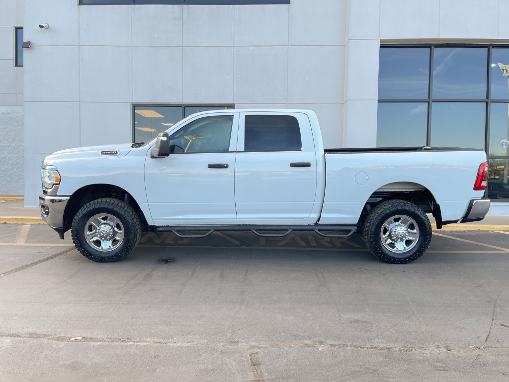2023 RAM 2500 Image 6