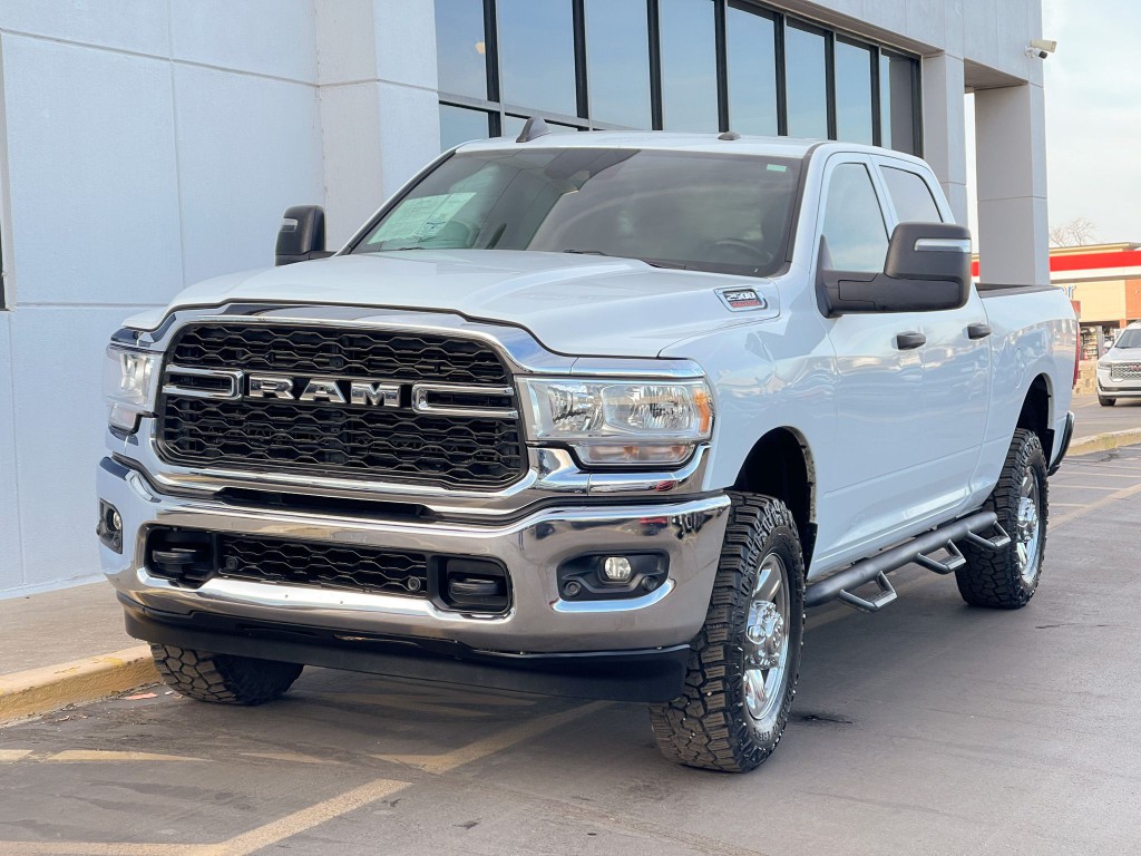 2023 RAM 2500 Image 7