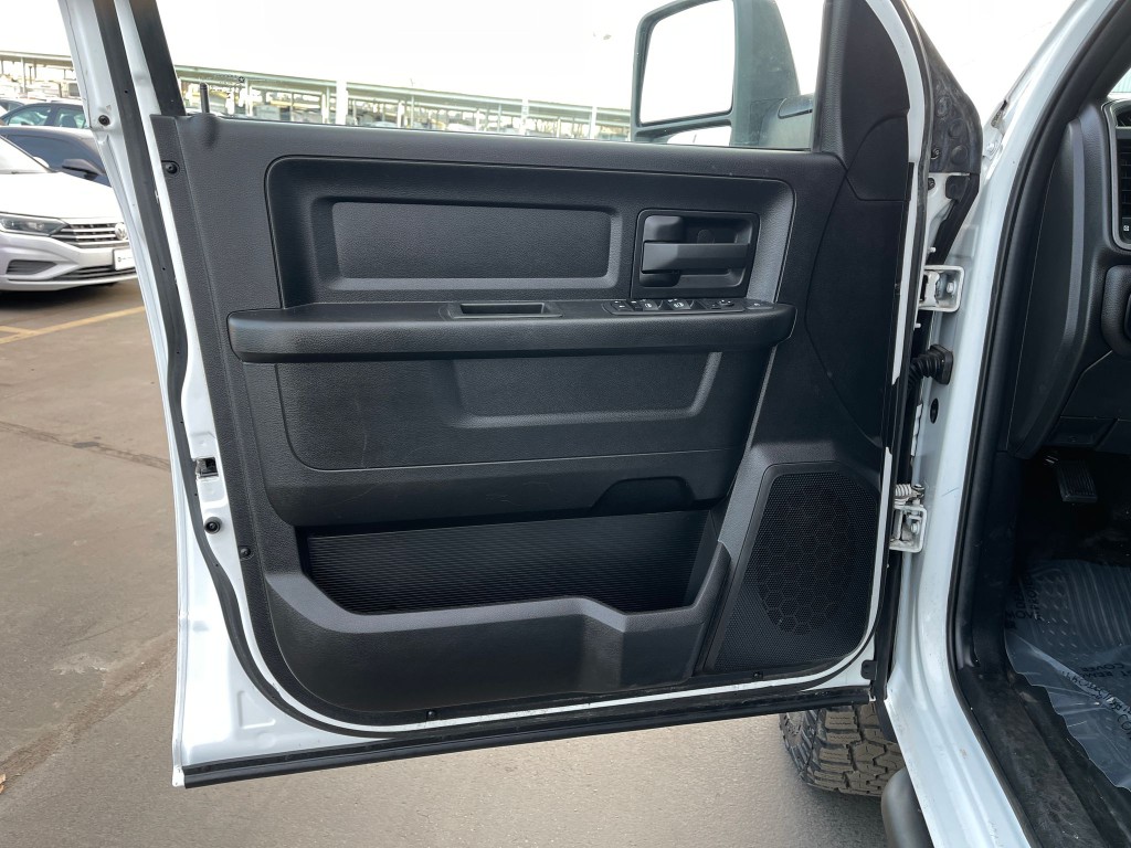 2023 RAM 2500 Image 13