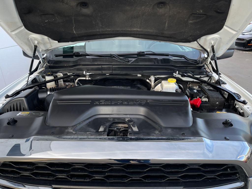 2023 RAM 2500 Image 24