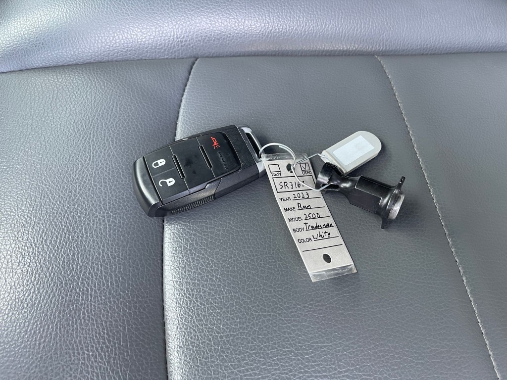 2023 RAM 2500 Image 34