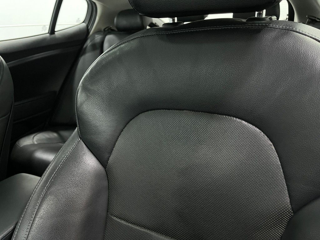 2018 Kia Stinger Image 17