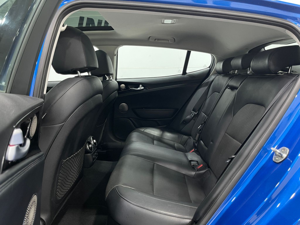 2018 Kia Stinger Image 29