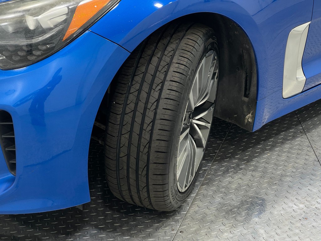 2018 Kia Stinger Image 35