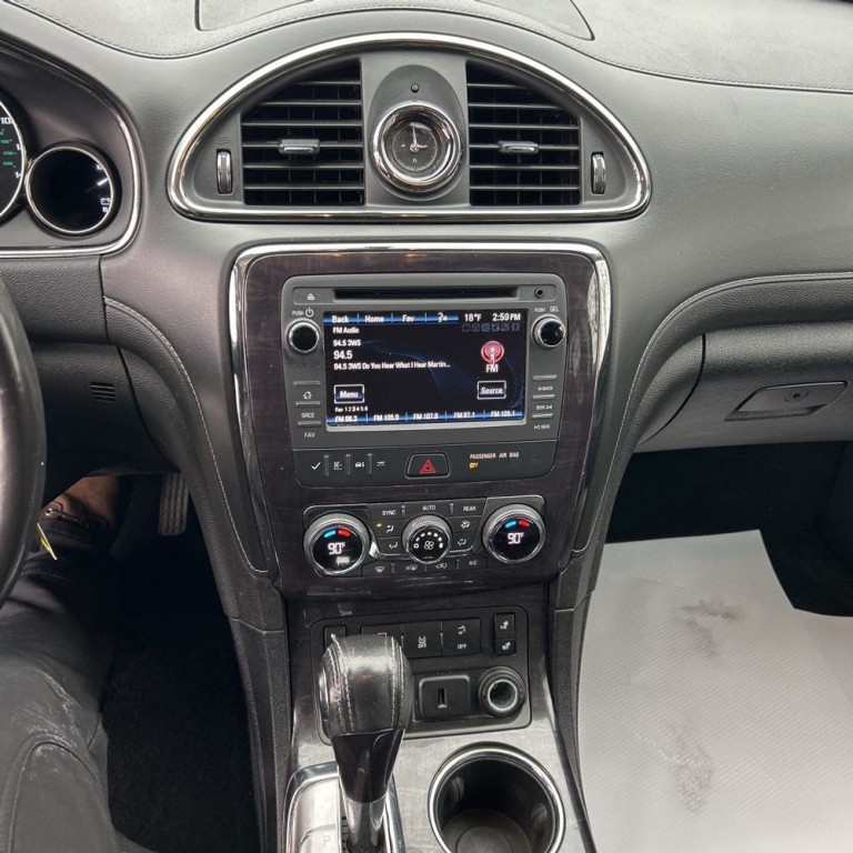 2017 Buick Enclave Image 11