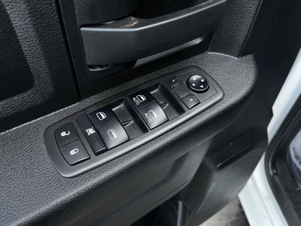 2021 RAM 2500 Image 12