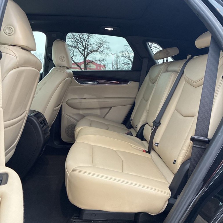 2018 Cadillac XT5 Image 16