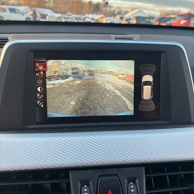 2017 BMW X1 Image 11