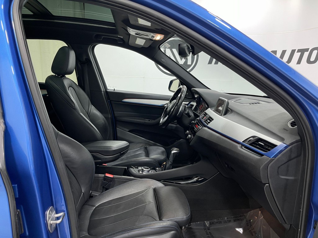 2017 BMW X1 Image 33