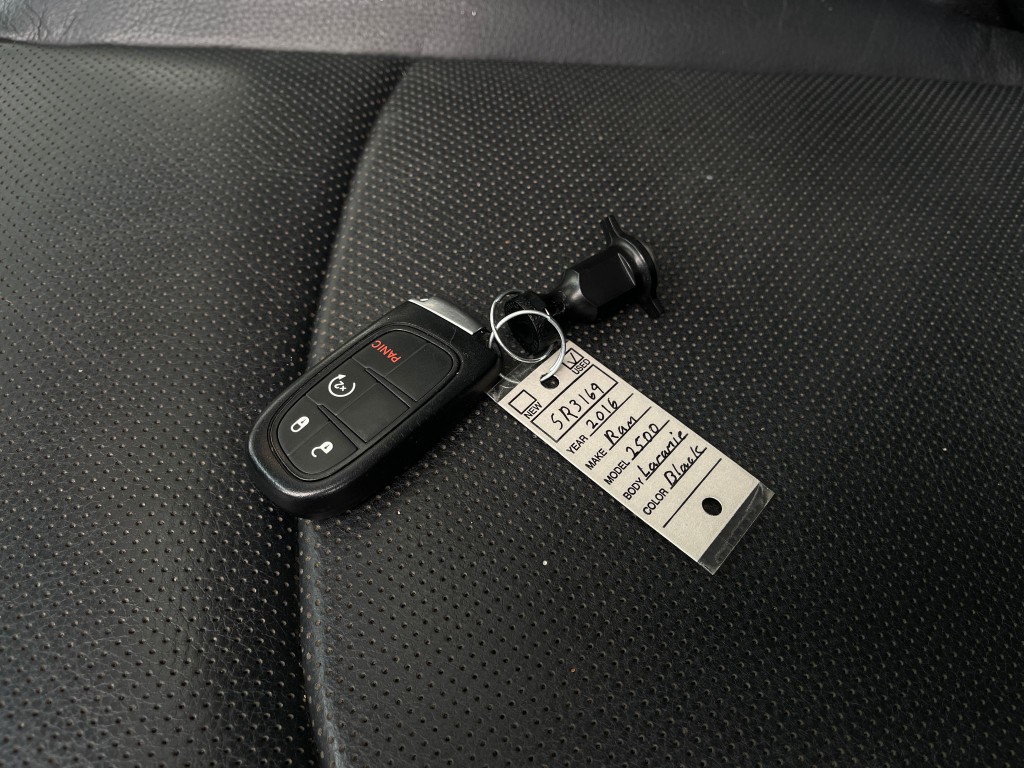 2016 RAM 2500 Image 36