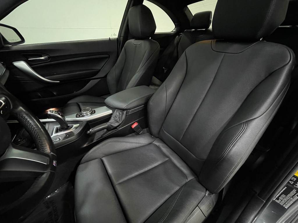 2016 BMW 2 Series Image 15