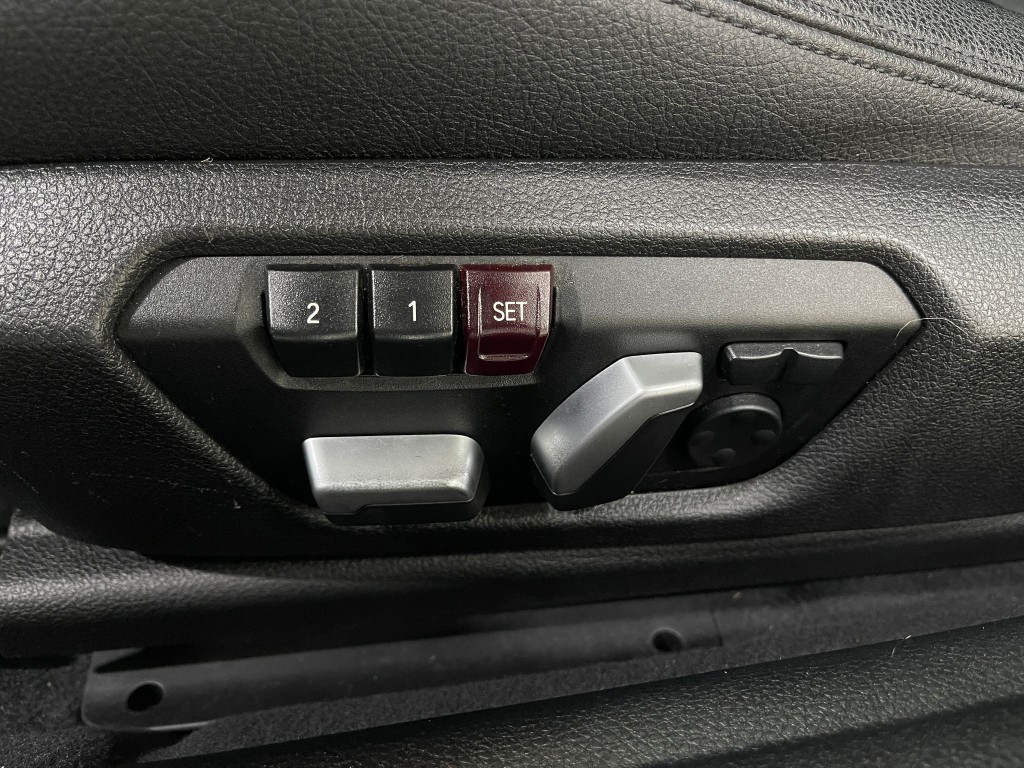 2016 BMW 2 Series Image 19