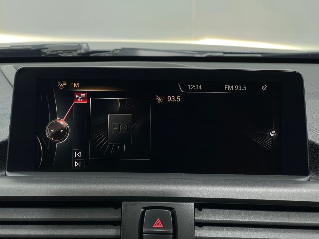 2016 BMW 2 Series Image 26