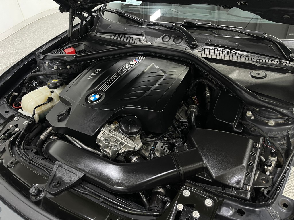 2016 BMW 2 Series Image 30