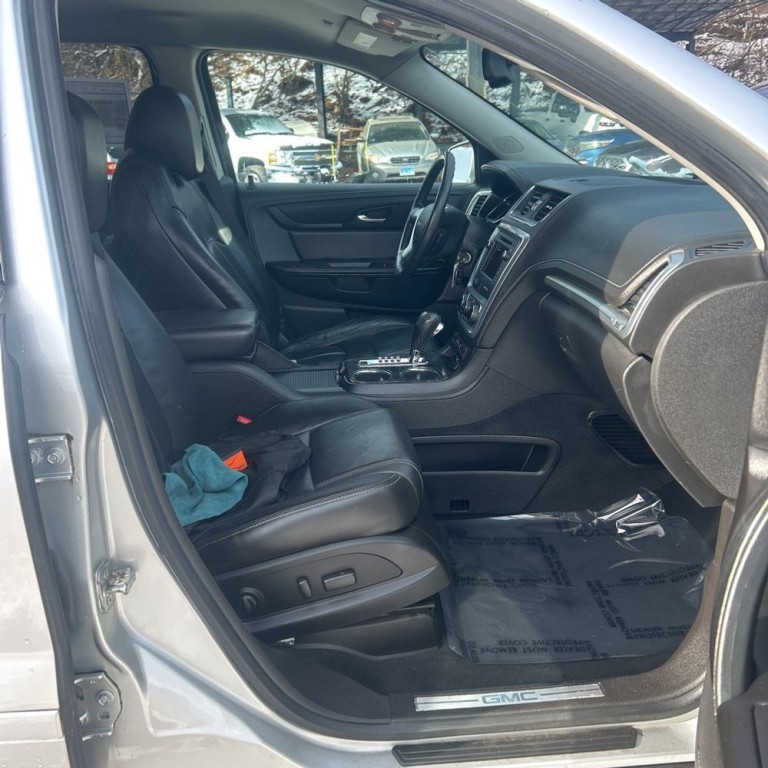 2015 GMC Acadia Image 8