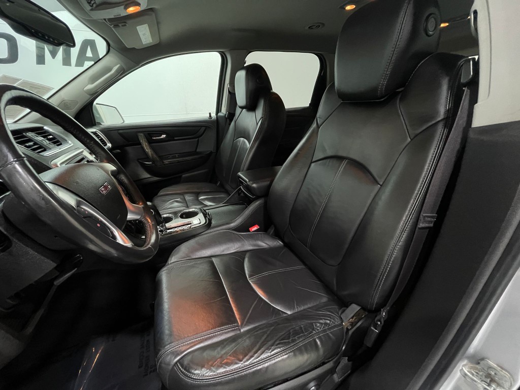 2015 GMC Acadia Image 13