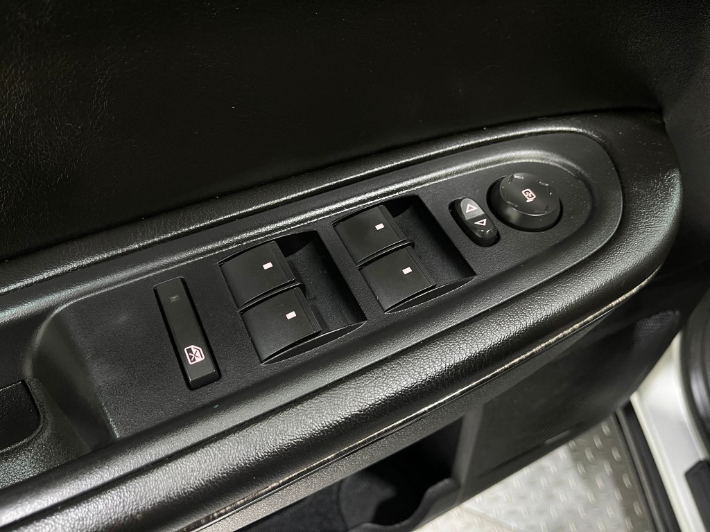 2015 GMC Acadia Image 15