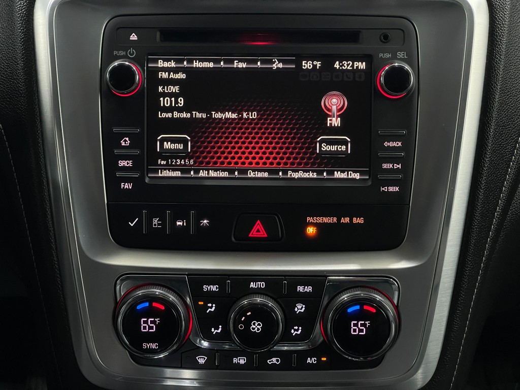 2015 GMC Acadia Image 24