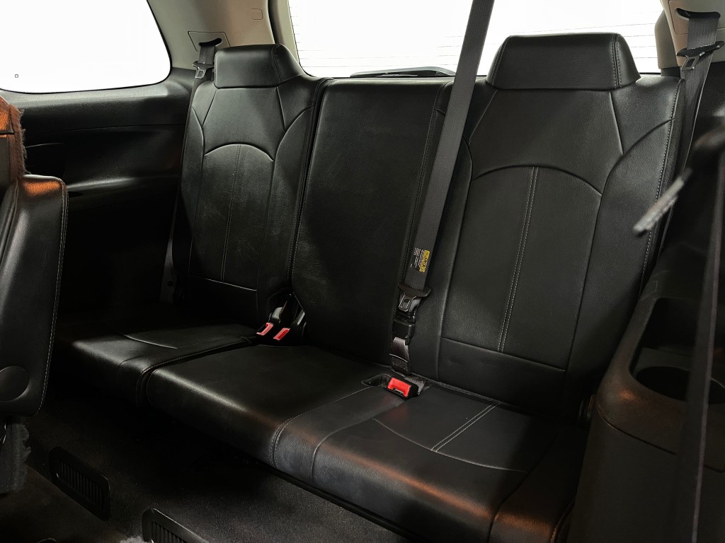 2015 GMC Acadia Image 30