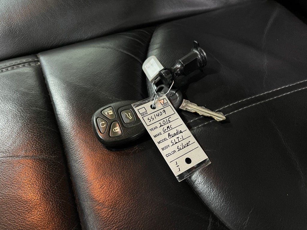 2015 GMC Acadia Image 38