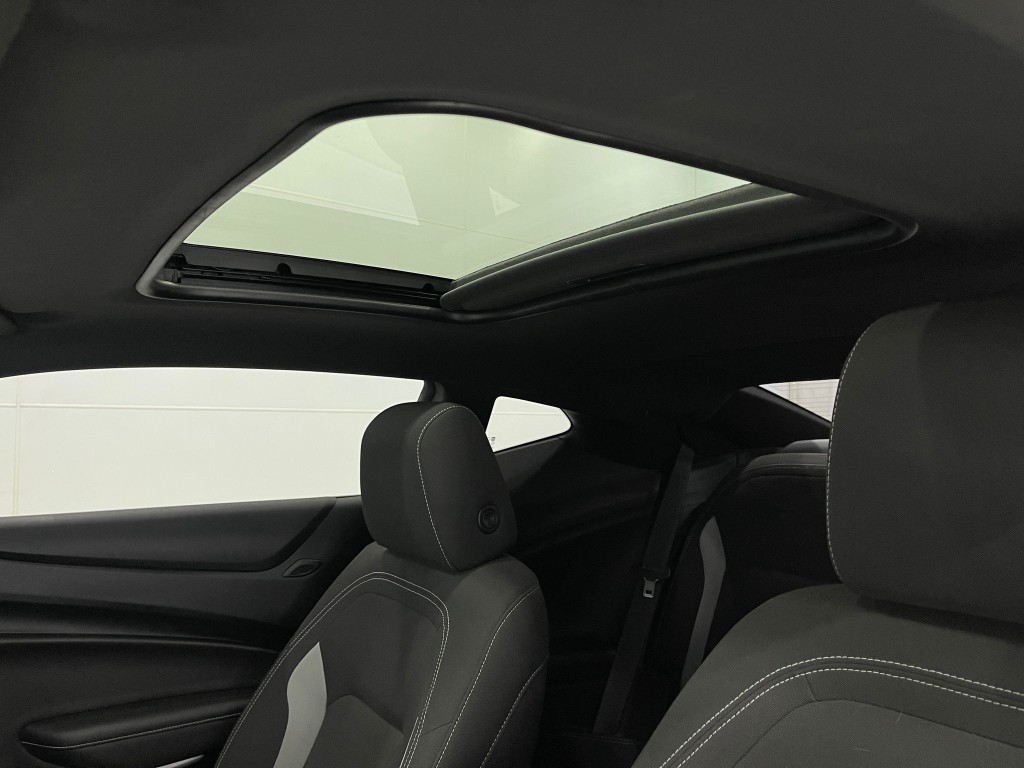 2022 Chevrolet Camaro Image 11