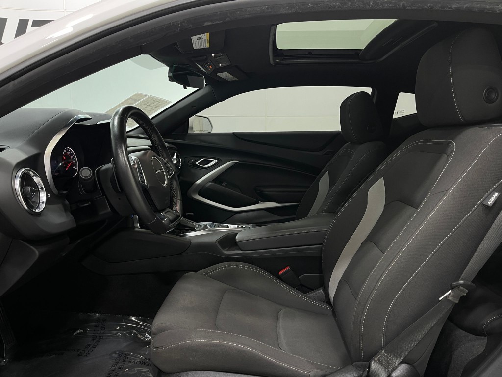 2022 Chevrolet Camaro Image 12