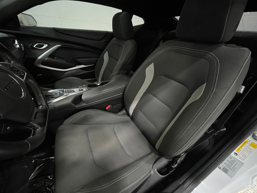 2022 Chevrolet Camaro Image 13