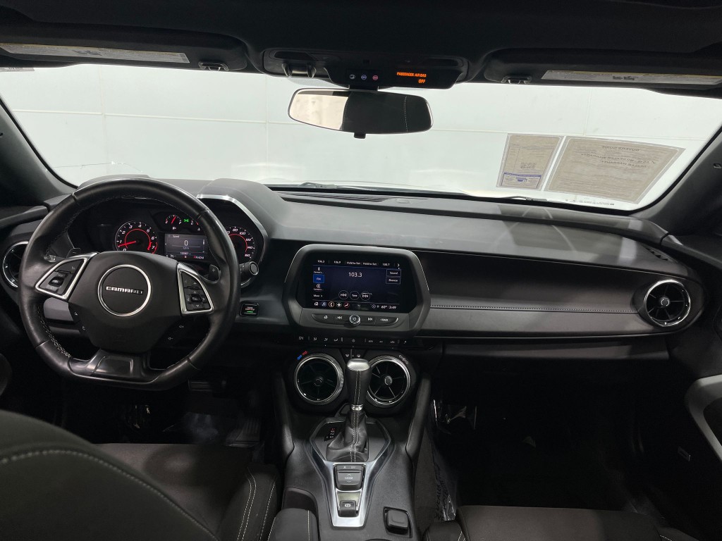 2022 Chevrolet Camaro Image 17