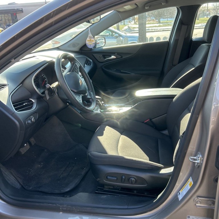 2022 Chevrolet Malibu Image 7