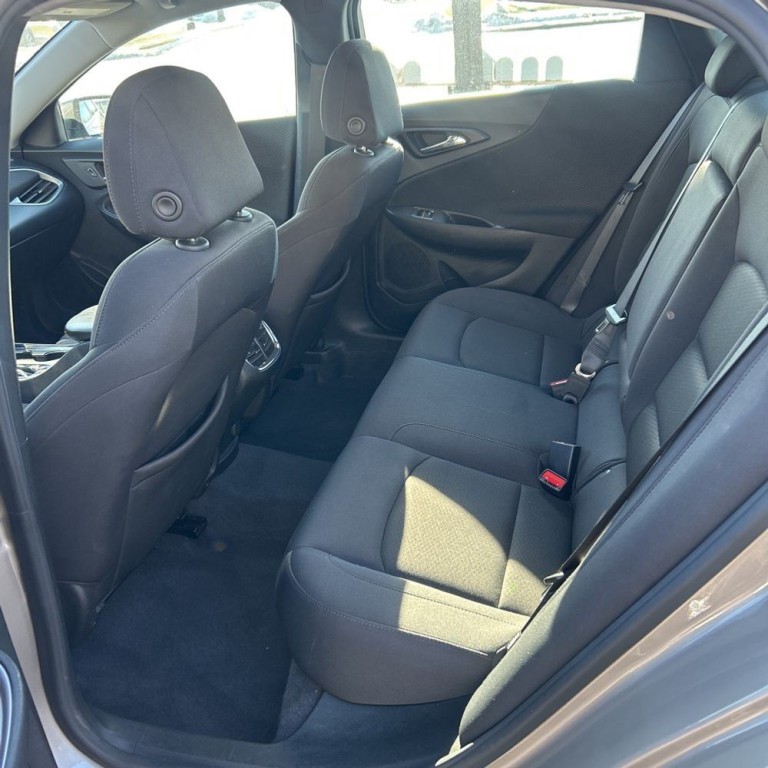 2022 Chevrolet Malibu Image 14