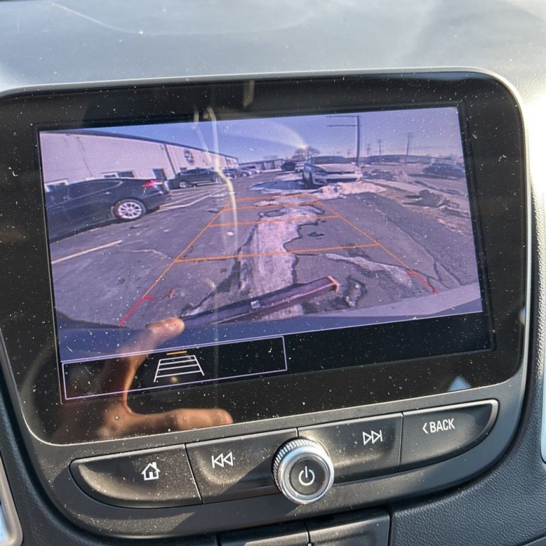 2022 Chevrolet Malibu Image 12