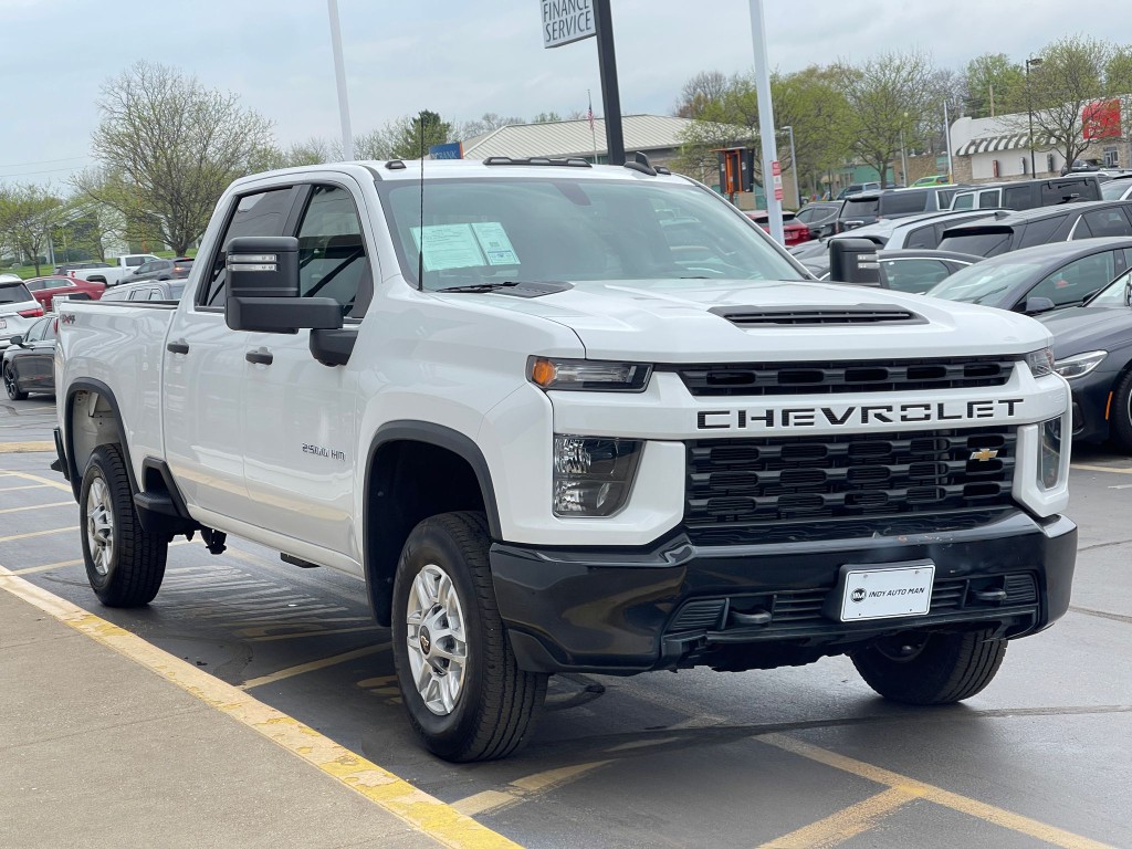 2021 Chevrolet Silverado 1500 Image 2