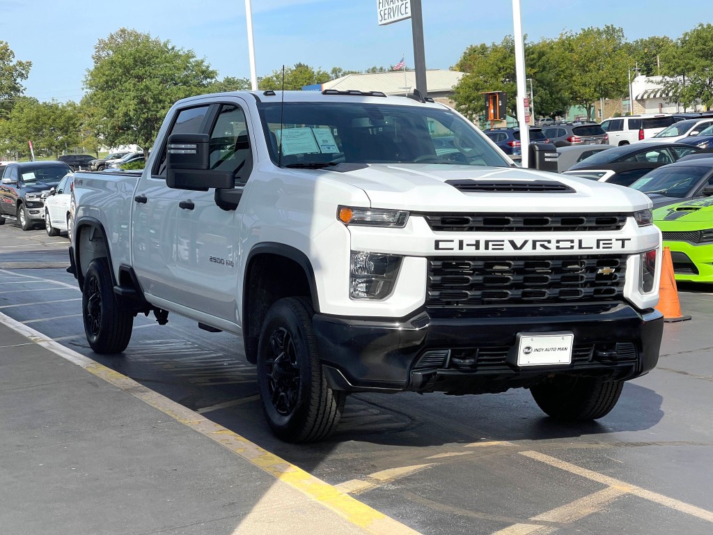 2021 Chevrolet Silverado 1500 Image 2