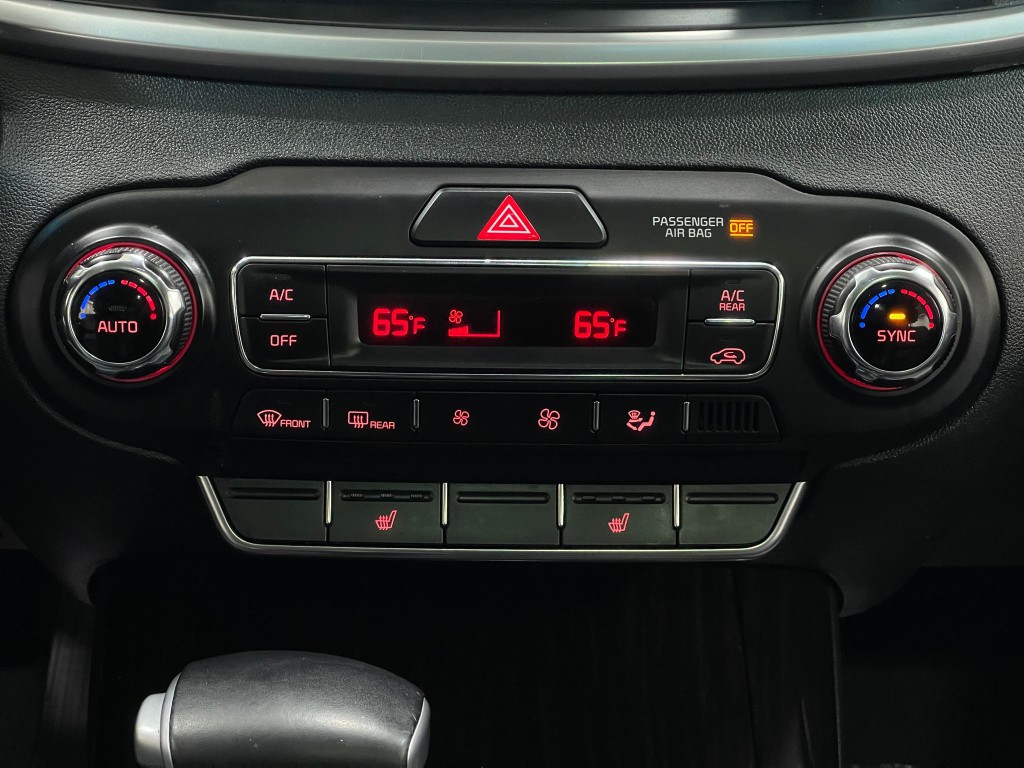 2020 Kia Sorento Image 25