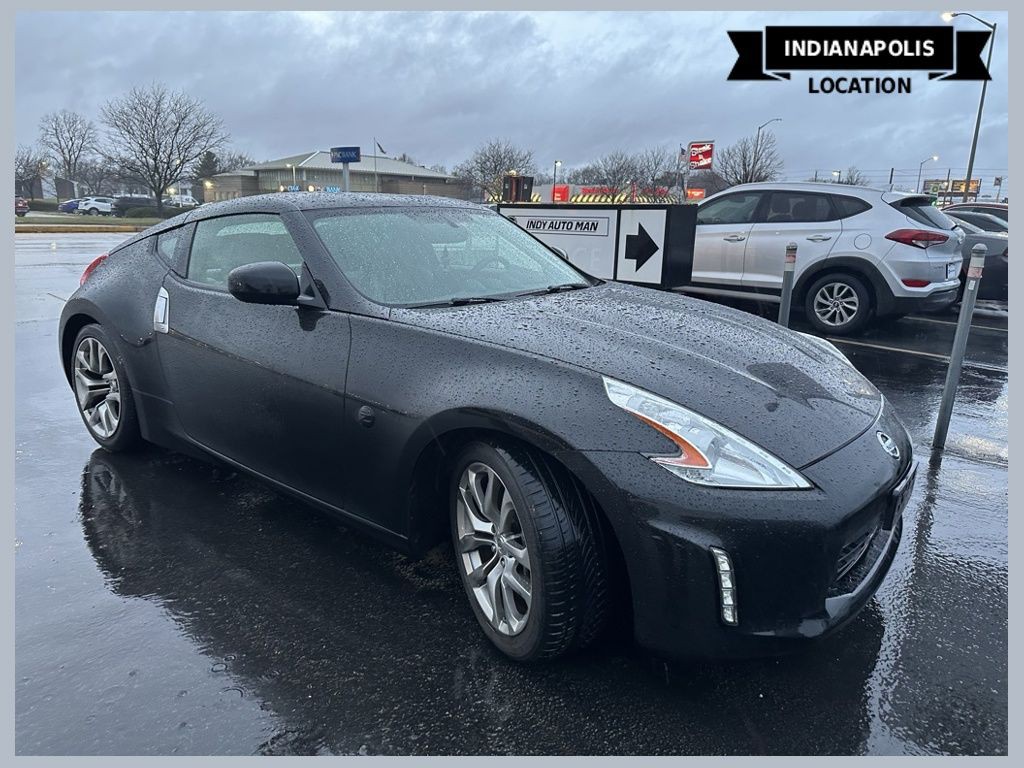 2013 Nissan 370Z Image 1