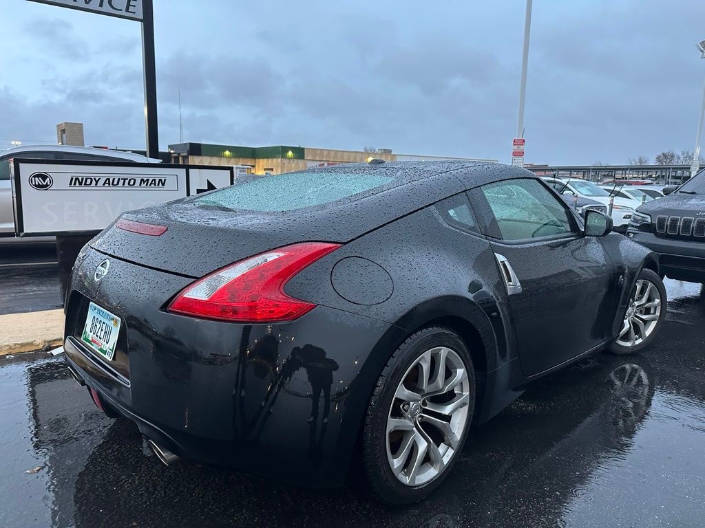 2013 Nissan 370Z Image 4