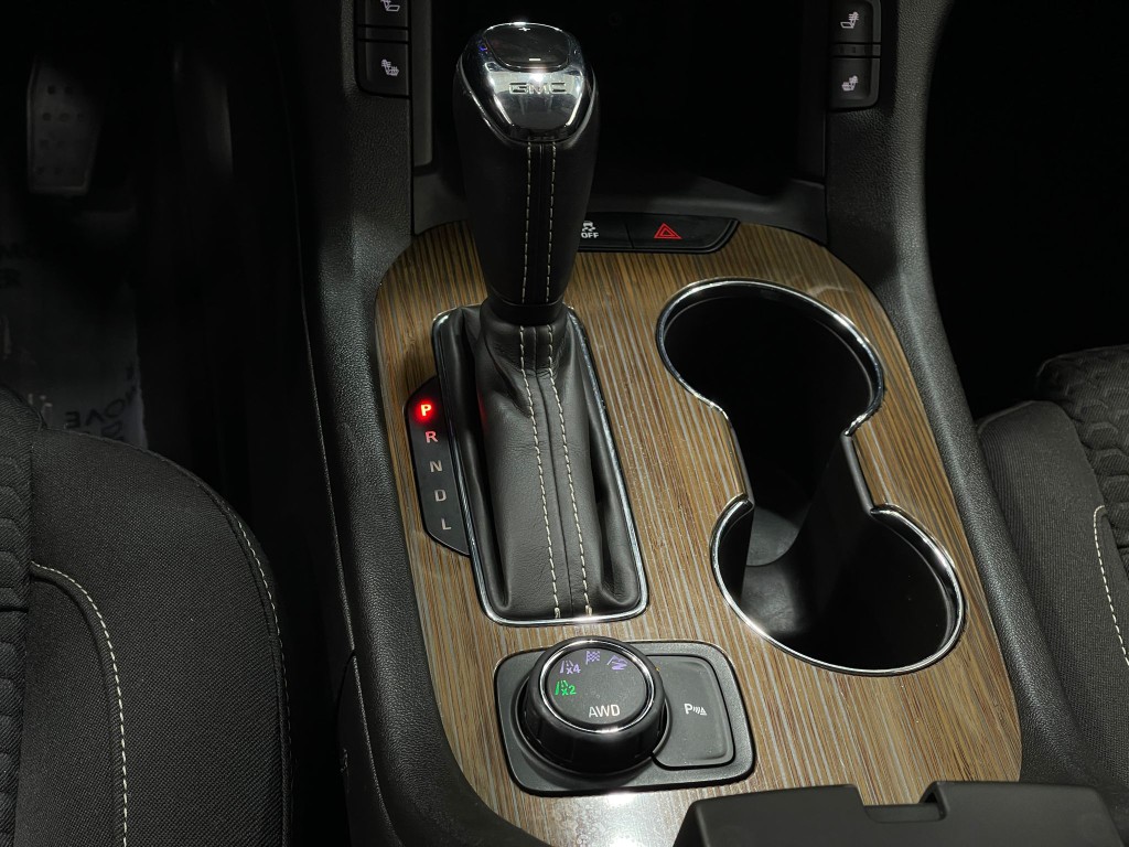 2018 GMC Acadia Image 28