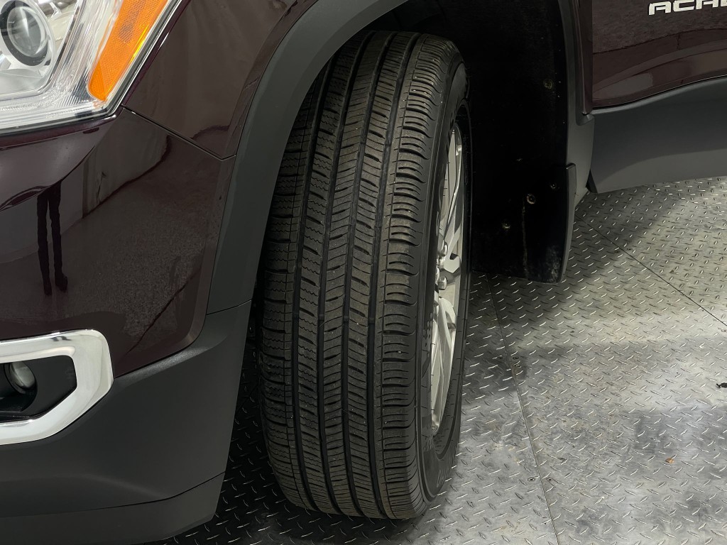 2018 GMC Acadia Image 37