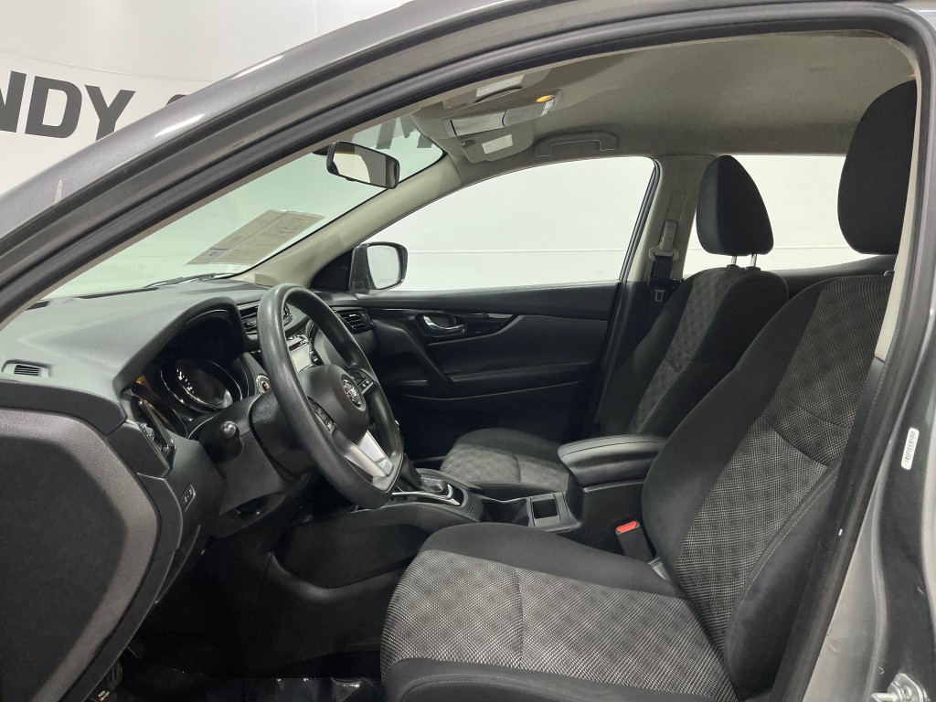 2018 Nissan Rogue Image 11