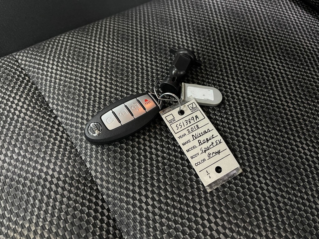 2018 Nissan Rogue Image 34