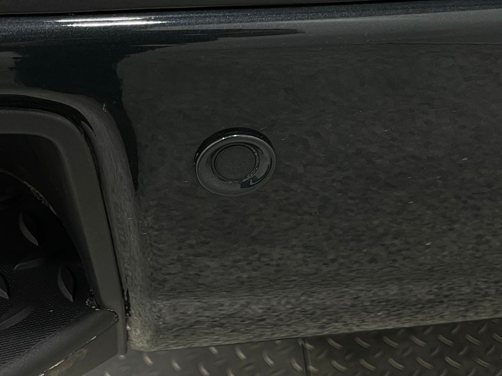 2018 Chevrolet Silverado 1500 Image 12